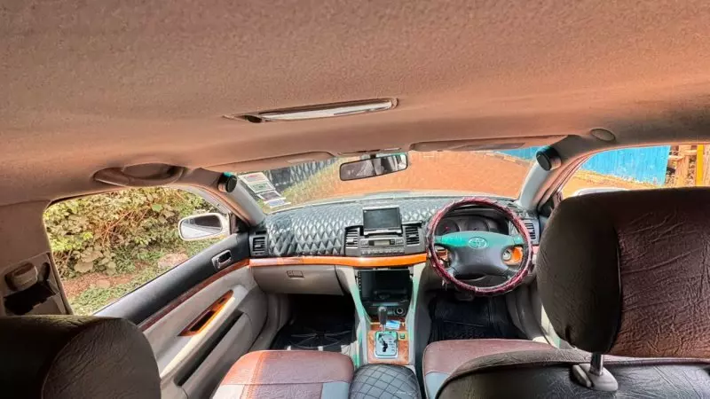 TOYOTA Mark II   - 2004