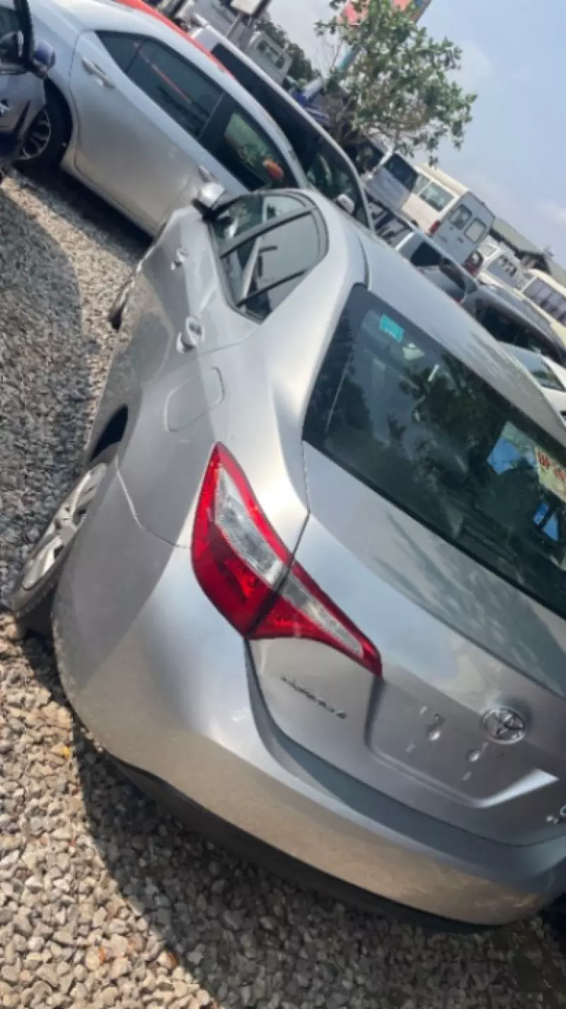 TOYOTA Corolla - 2015