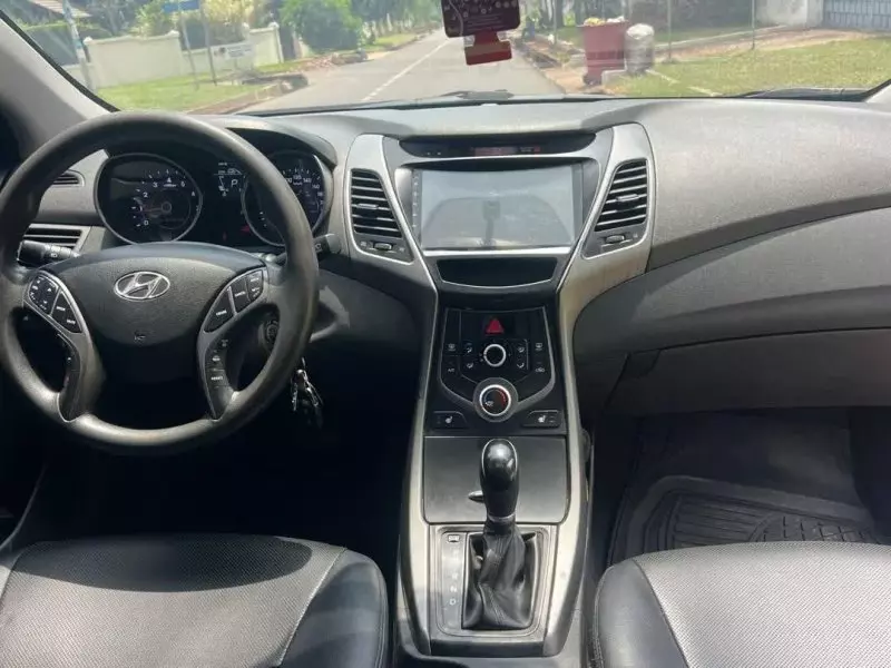 Hyundai Elantra   - 2016