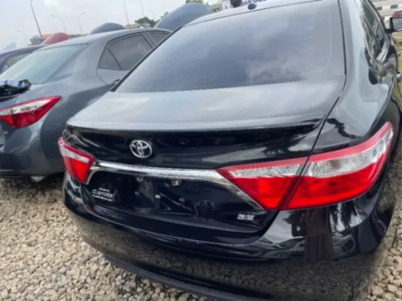 TOYOTA Camry   - 2016