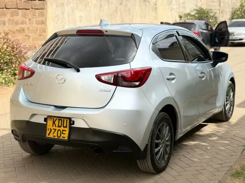 Mazda Demio   - 2019
