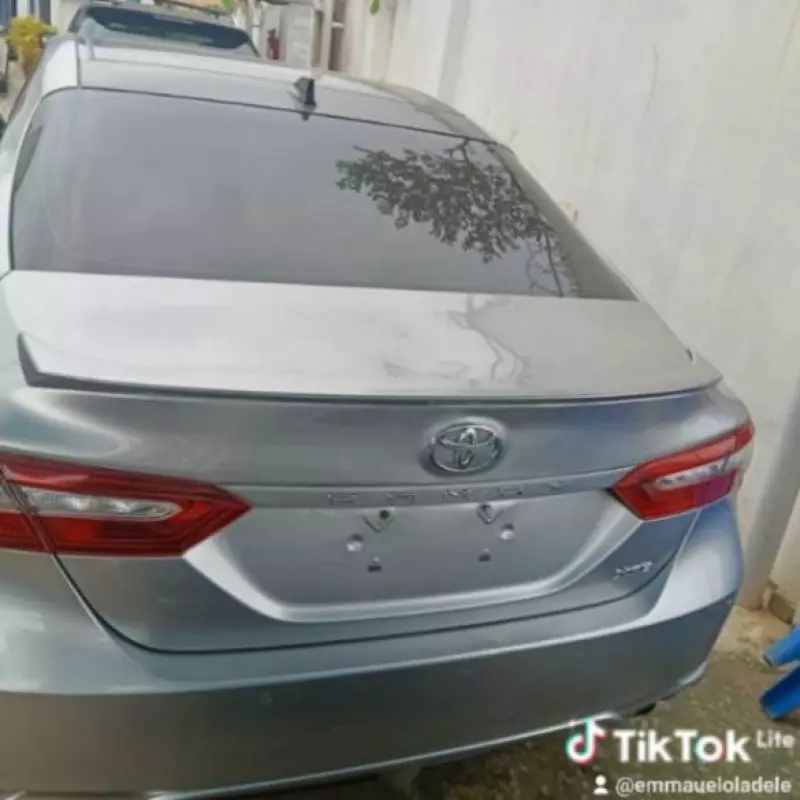 Toyota Camry   - 2018