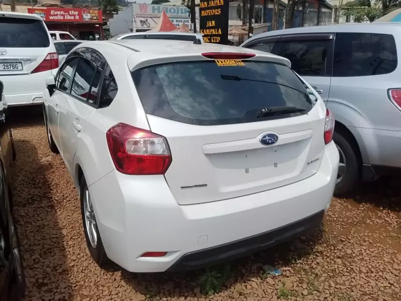 Subaru Impreza   - 2014