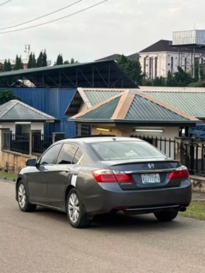 Honda Accord   - 2013