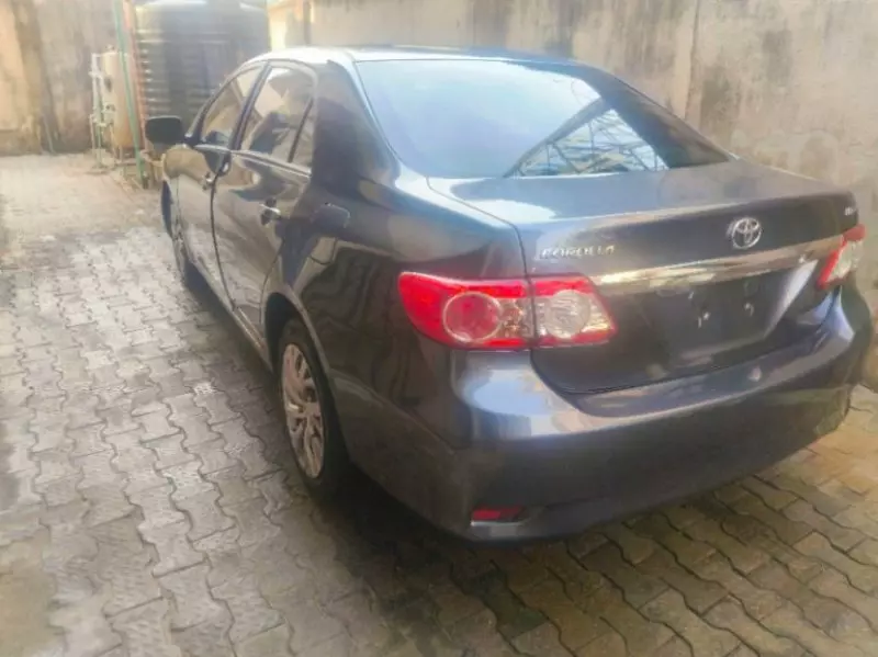 TOYOTA Corolla   - 2012