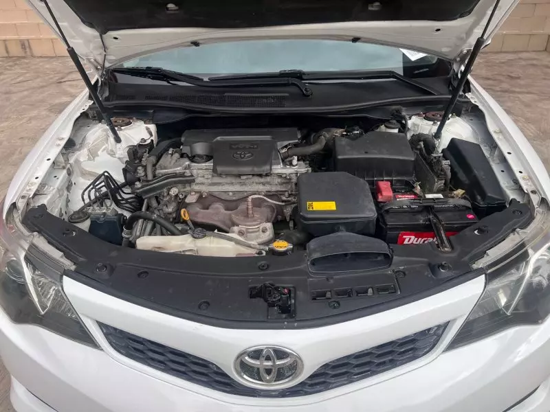 Toyota Camry   - 2012