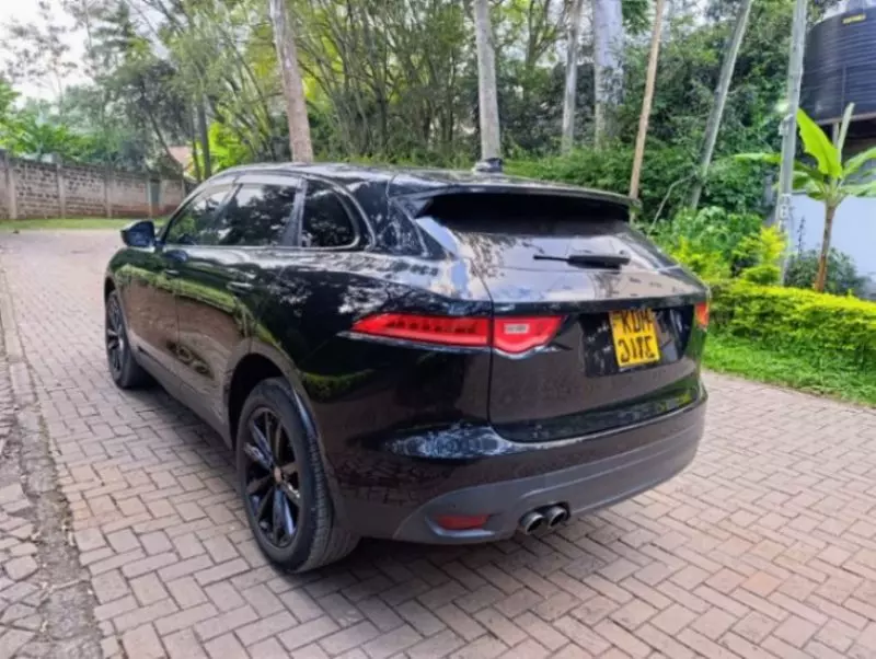 Jaguar F-Pace   - 2016