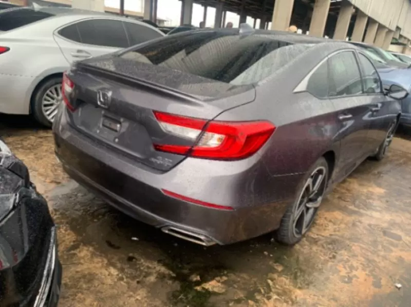 Honda Accord   - 2018
