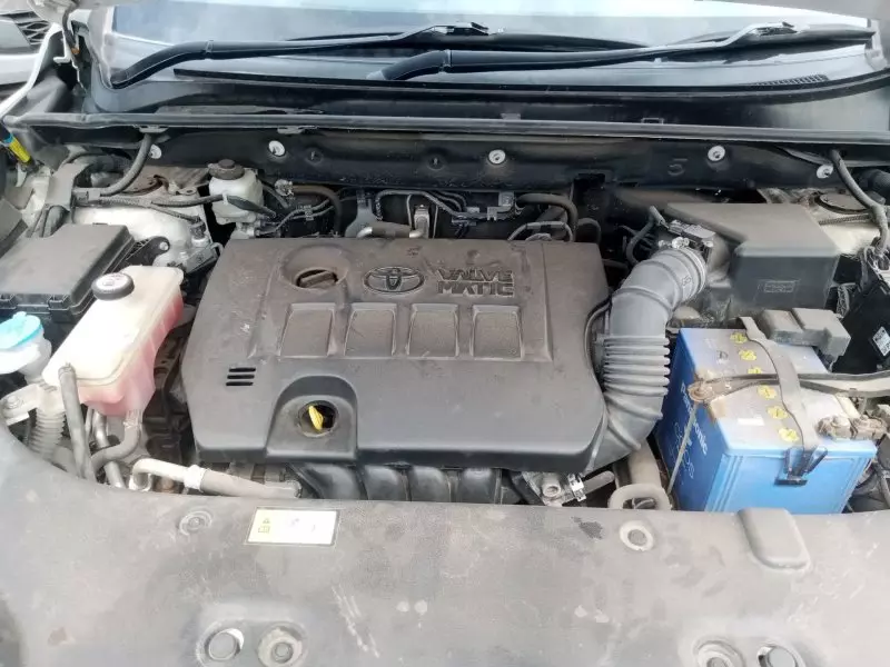 Toyota Harrier   - 2016
