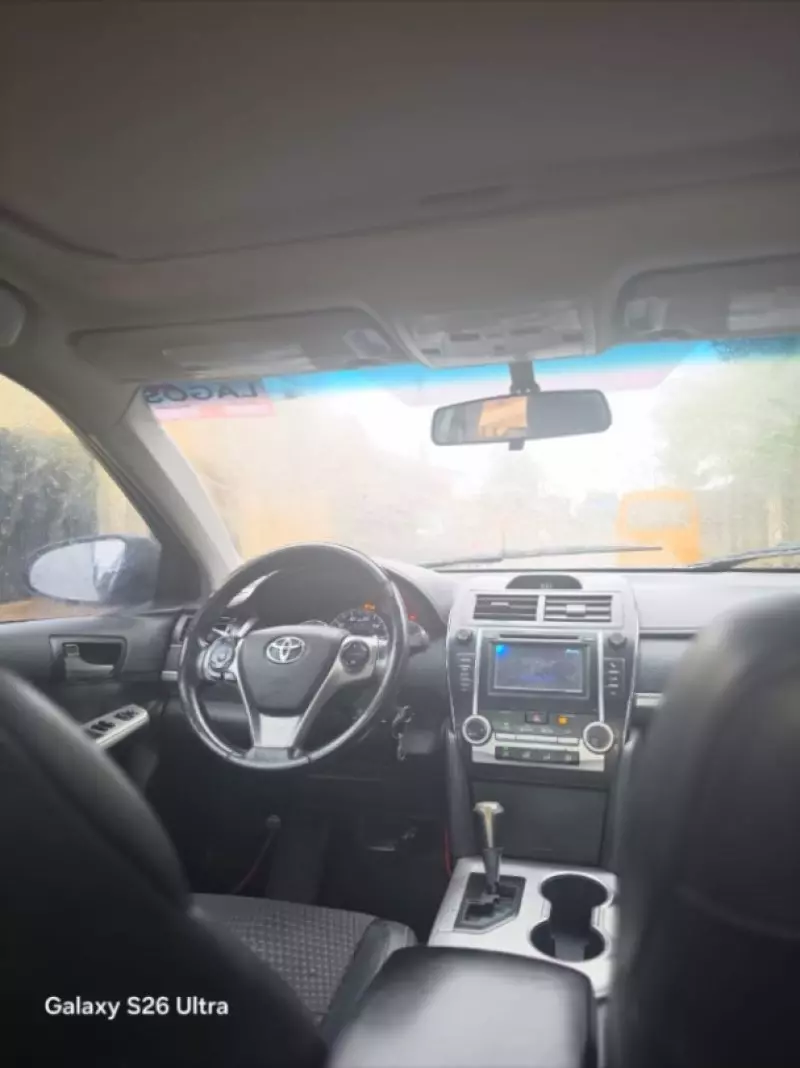 TOYOTA Camry - 2013