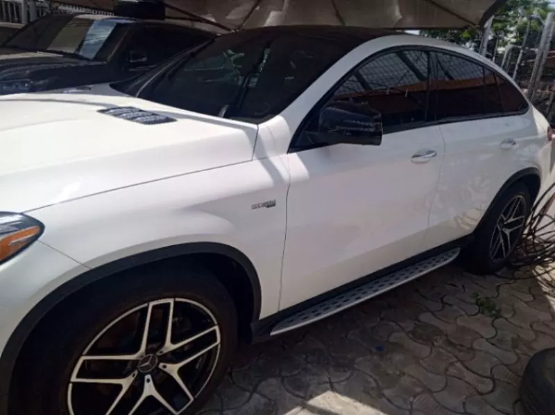 Mercedes-Benz GLE-Class   - 2019