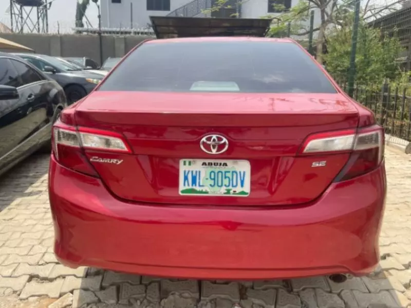 Toyota Camry - 2013