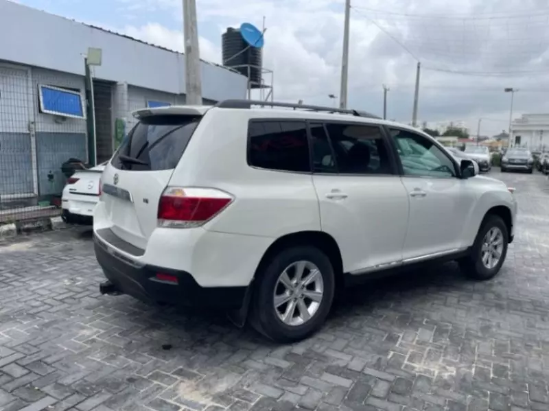 TOYOTA Highlander - 2013