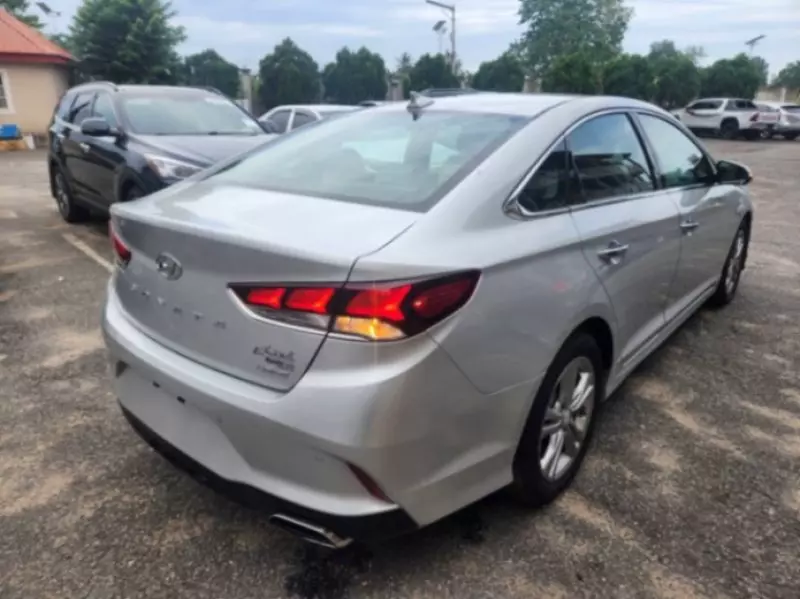 Hyundai Sonata   - 2018