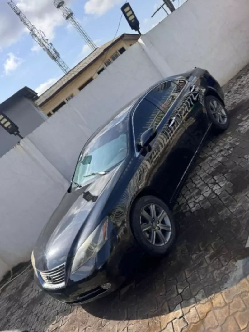 Lexus ES 350   - 2009