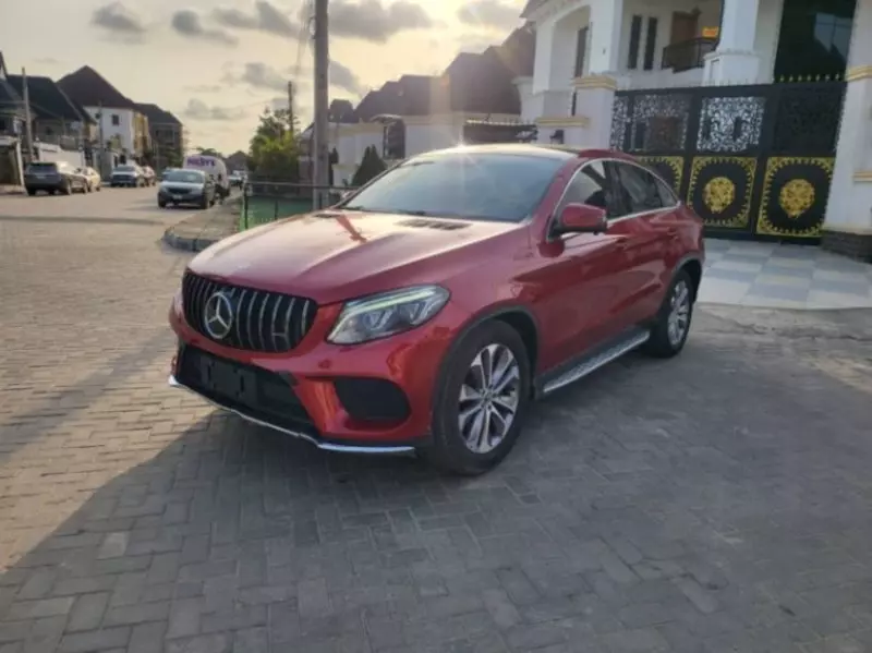 Mercedes-Benz GLE 43 AMG   - 2016