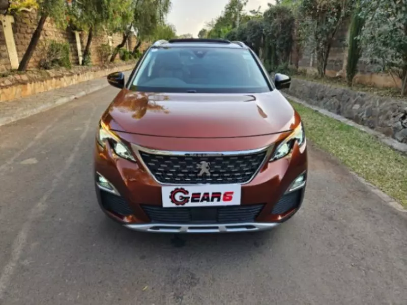 Peugeot 3008   - 2019