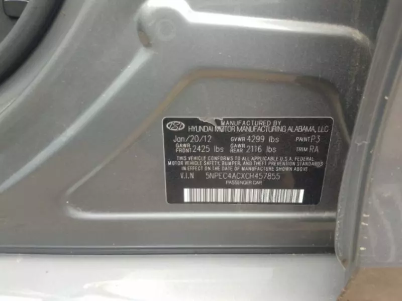 Hyundai Sonata   - 2012