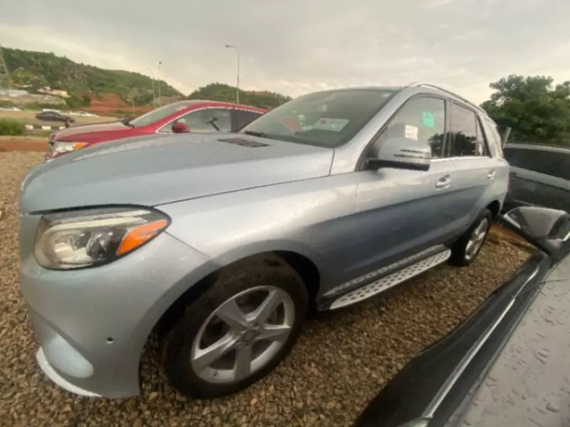 Mercedes-Benz GLE 350   - 2017