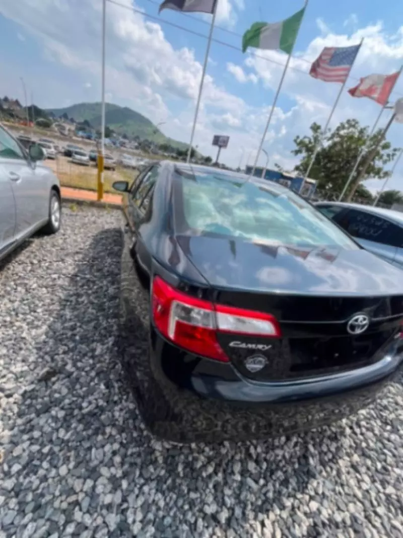 TOYOTA Camry   - 2014
