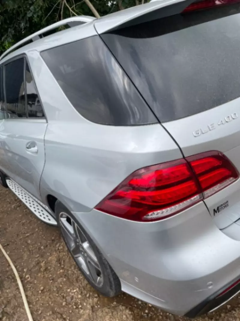 Mercedes-Benz GLE-Class   - 2017