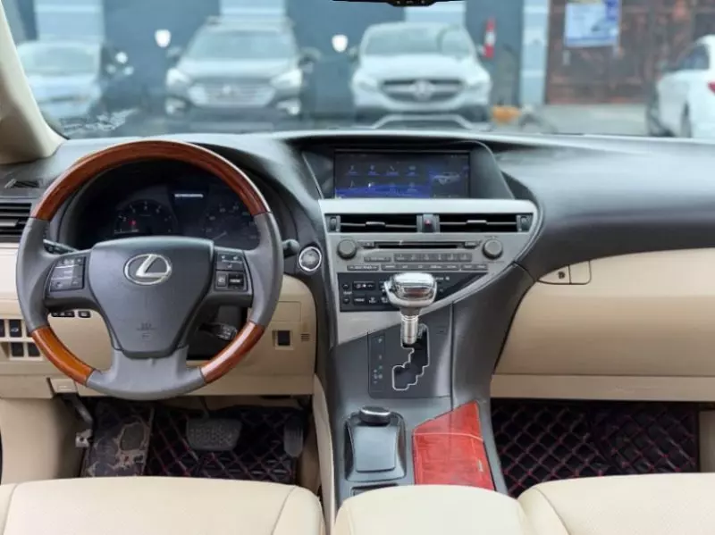 Lexus RX   - 2010