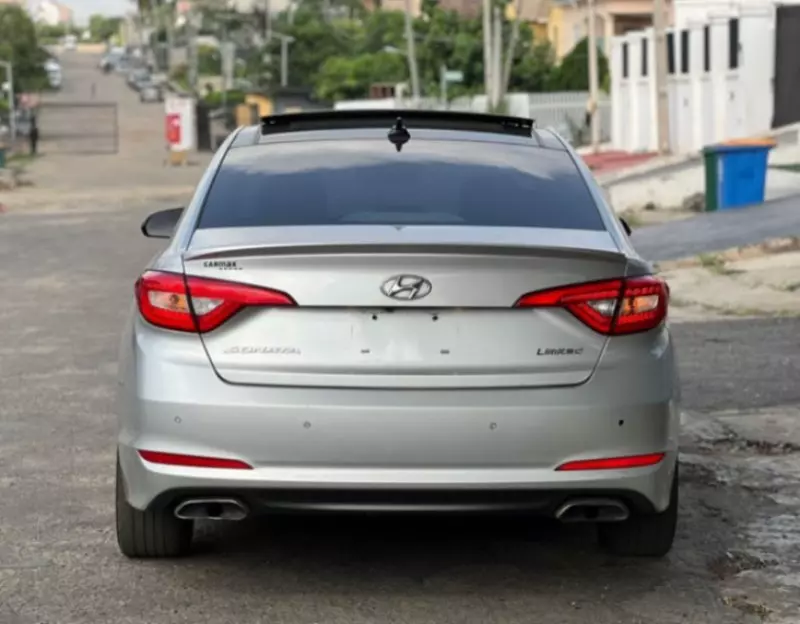 Hyundai Sonata   - 2015