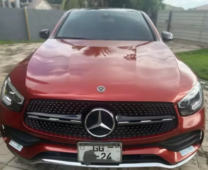Mercedes-Benz GLC 300   - 2017