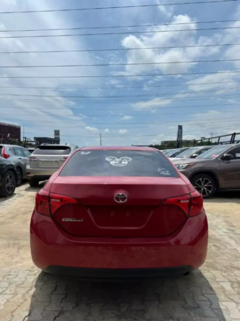 Toyota Corolla   - 2013