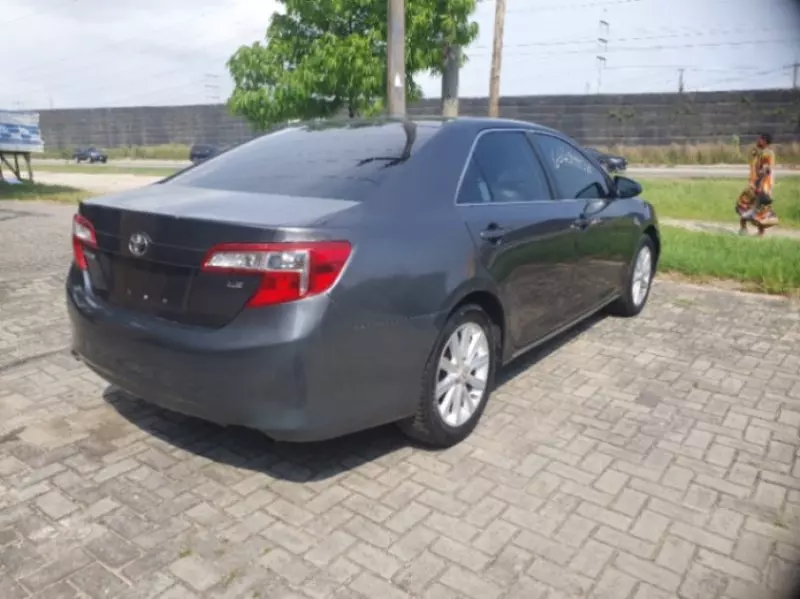 Toyota Camry   - 2013