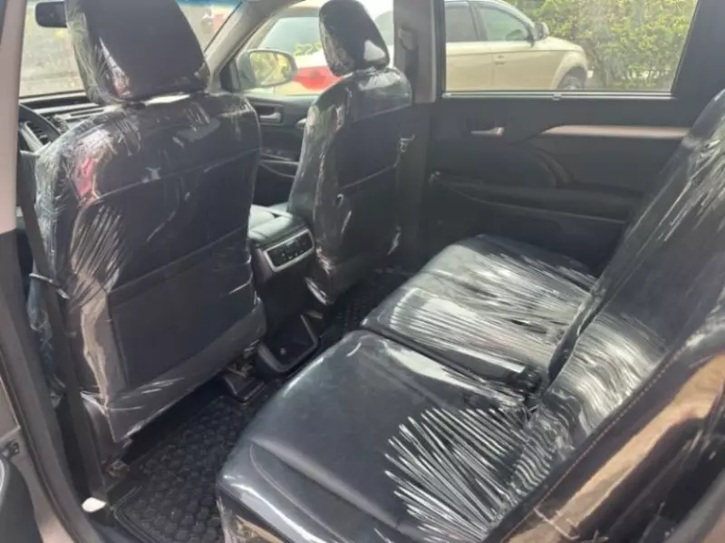 TOYOTA Highlander   - 2015