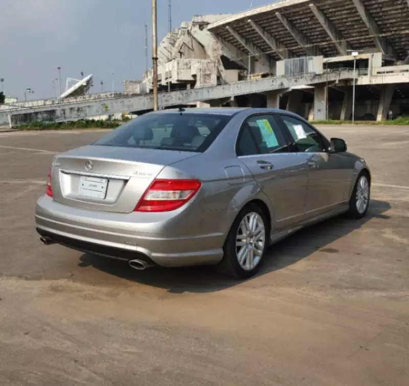 Mercedes-Benz C-Class   - 2009