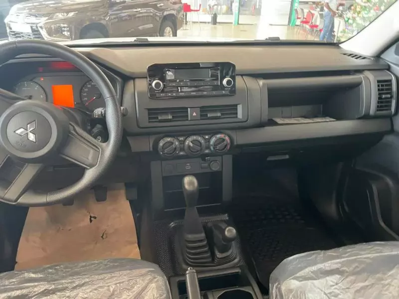 Mitsubishi L200   - 2025