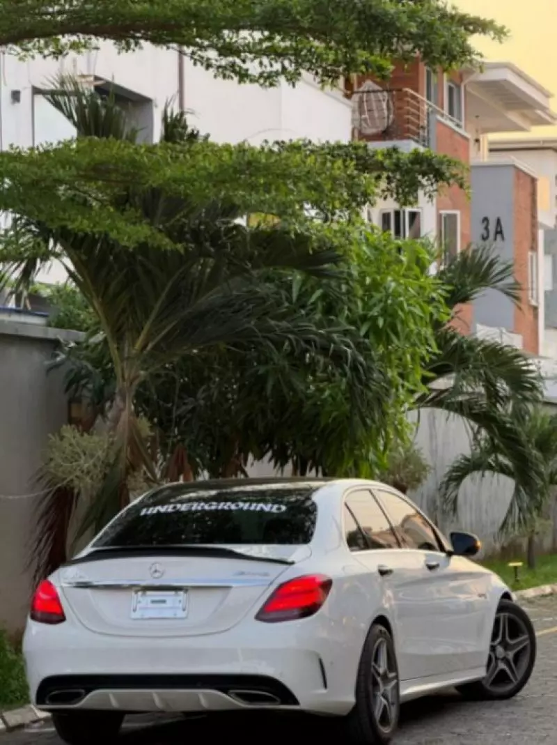 Mercedes-Benz C-Class - 2015