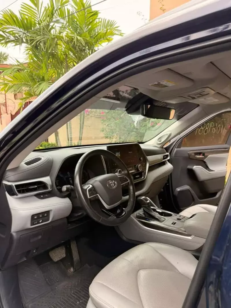 TOYOTA Highlander   - 2023