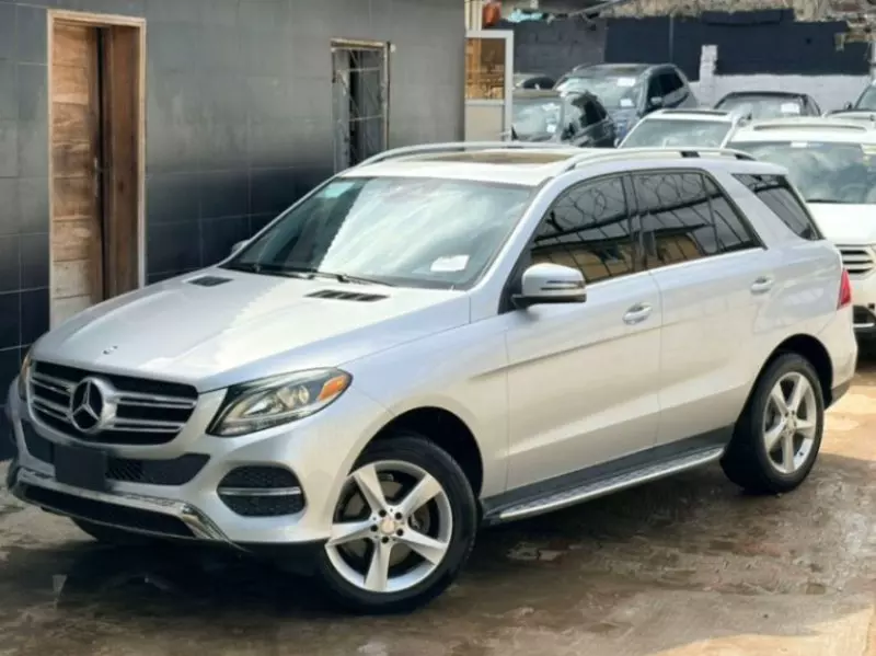 Mercedes-Benz GLE-Class   - 2016