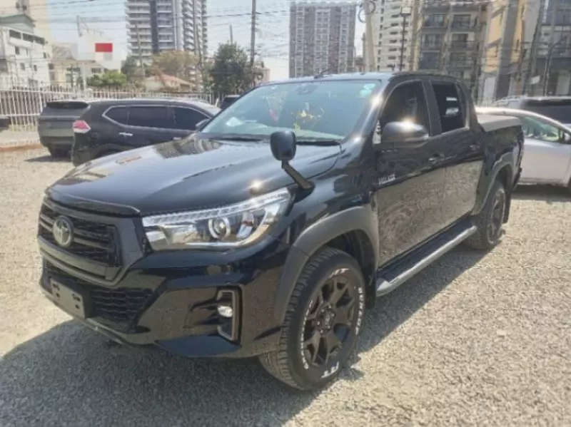 Toyota Hilux   - 2019
