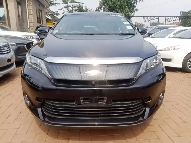 Toyota Harrier   - 2016