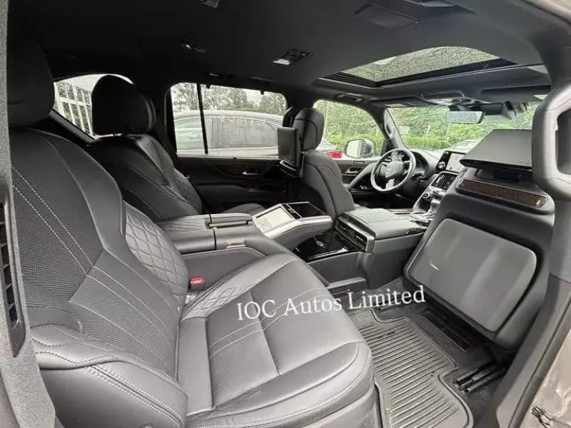 Lexus LX   - 2023