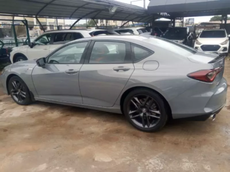 Acura TLX   - 2025