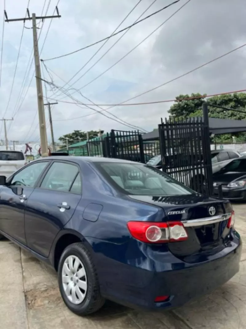 Toyota Corolla   - 2013