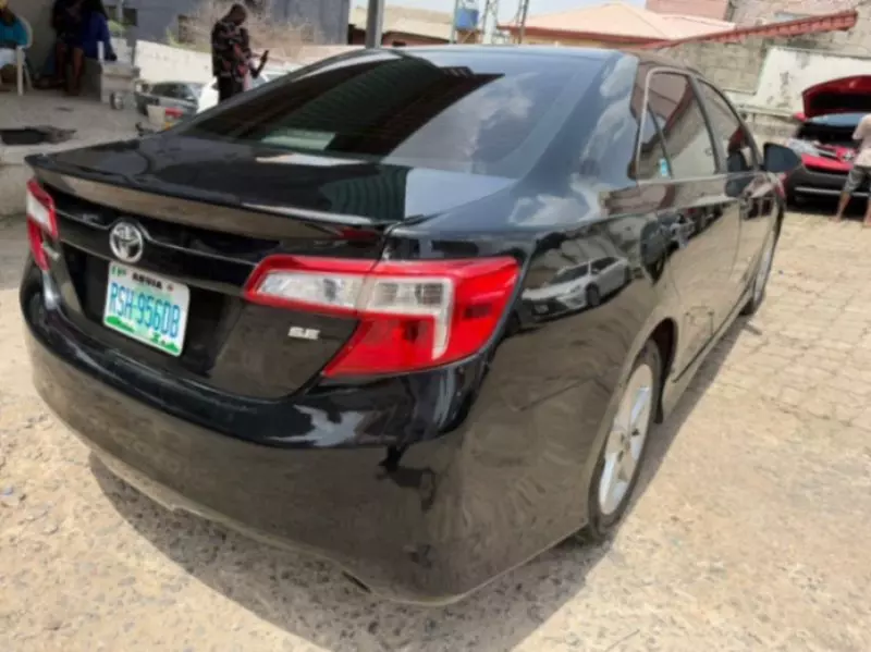 TOYOTA Camry   - 2014