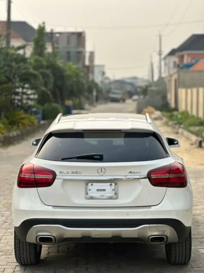 Mercedes-Benz GLA-Class   - 2019