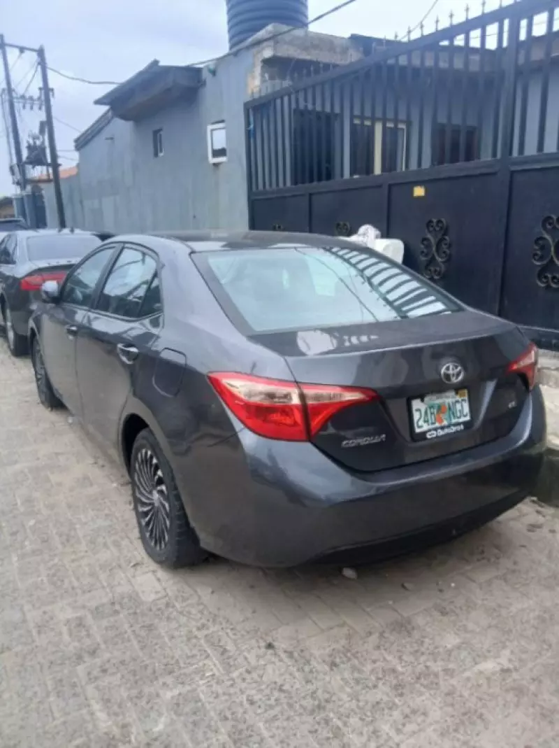 Toyota Corolla   - 2018