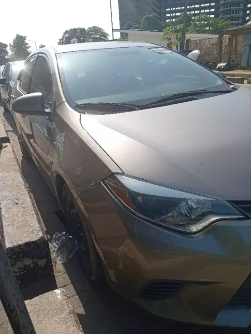 Toyota Corolla   - 2015