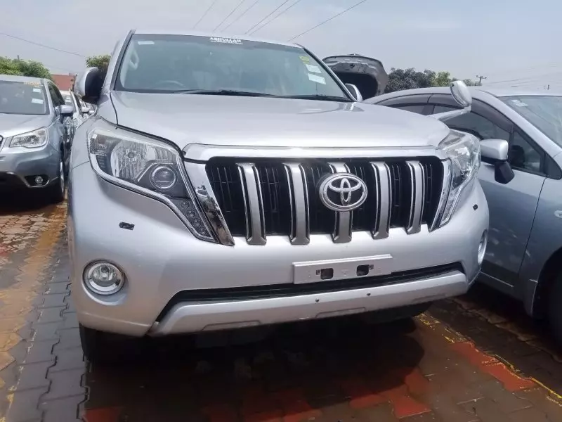 Toyota Land Cruiser Prado   - 2015
