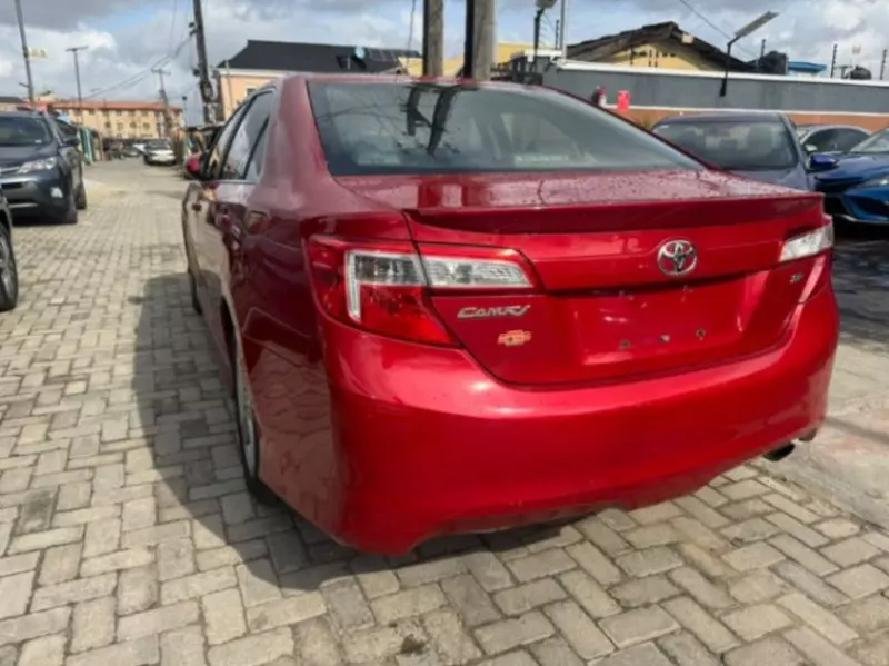 TOYOTA Camry   - 2012