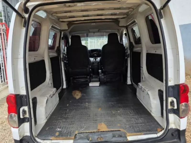 Nissan e-NV200   - 2009
