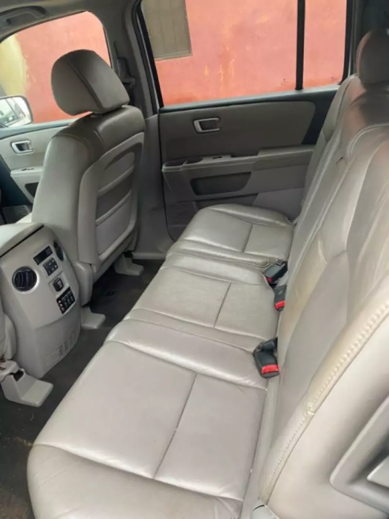 Honda Pilot   - 2011