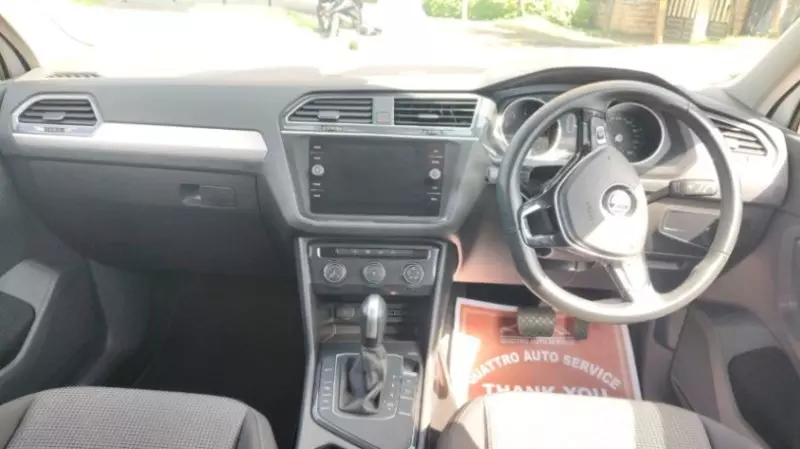 Volkswagen Tiguan   - 2020